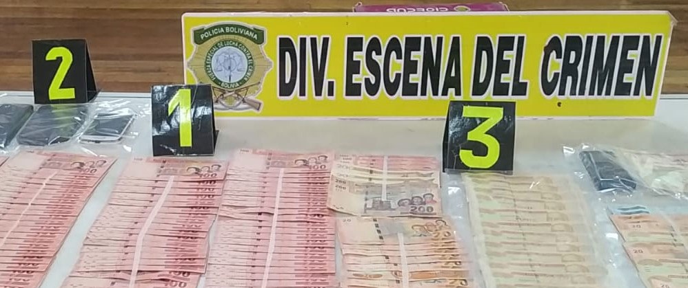 Encuentran más de 10 mil bolivianos en billetes falsos en dos allanamientos